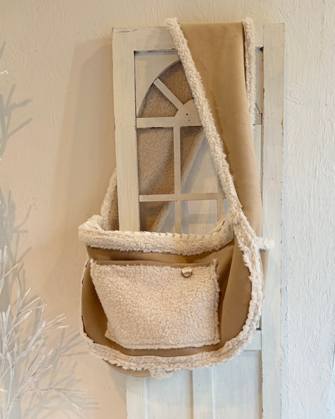 リバーシブルムートンボアスリング