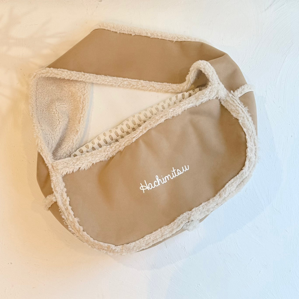 リバーシブルムートンボアスリング