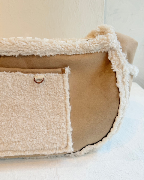 リバーシブルムートンボアスリング