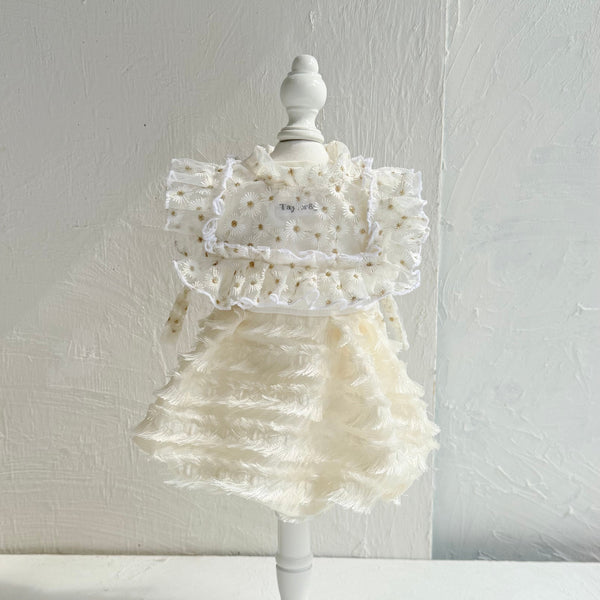 フリルスクエアベスト (フラワー刺繍チュール)