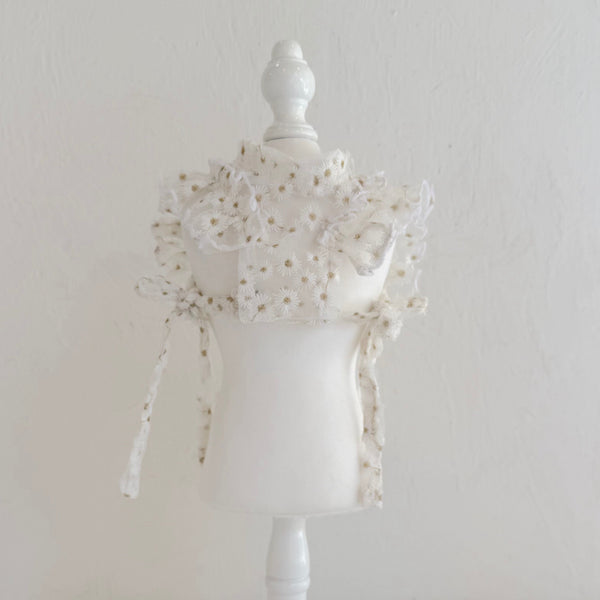 フリルスクエアベスト (フラワー刺繍チュール)