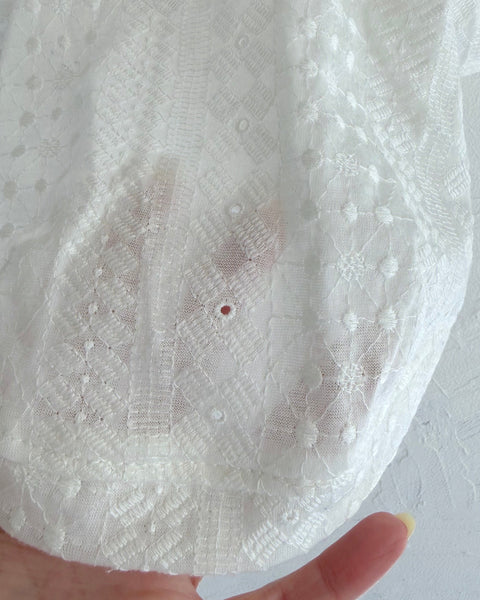 襟付きフレンチパフスリーブトップス（レースカットソー）